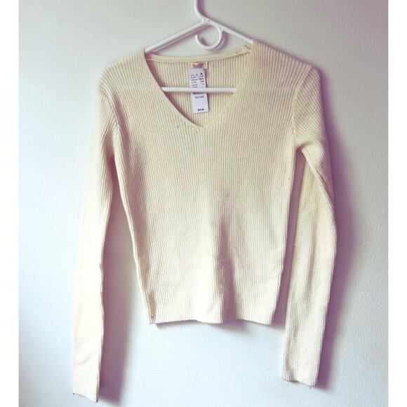 Cream wool sweater John Galt, OS, NWT but has some grey pallet dust - Picture 1 of 2